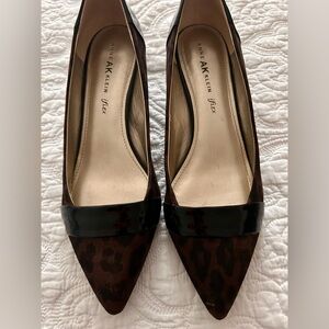 Anne Klein kitten heel pumps size 10
